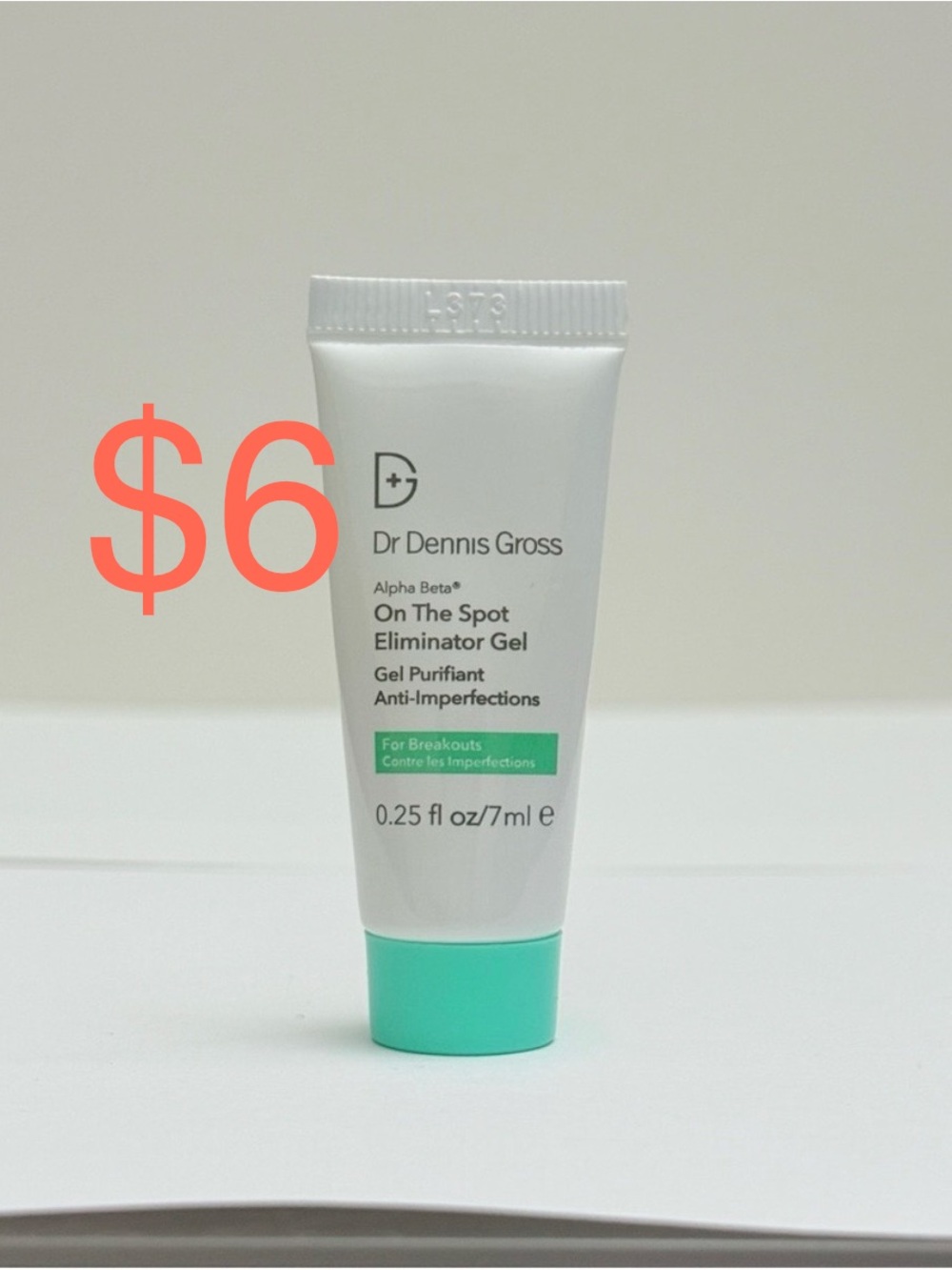 Dr Dennis Gross mini on the spot eliminator gel
